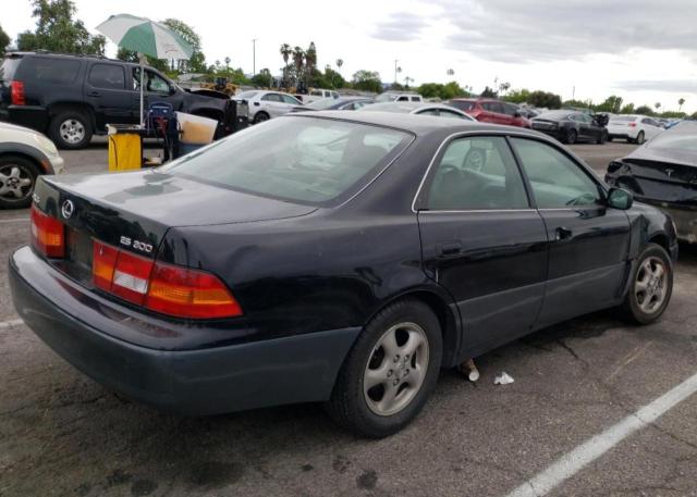 Photo 3 from auction – 1997 LEXUS ES 300 with VIN JT8BF22G6V5005600
