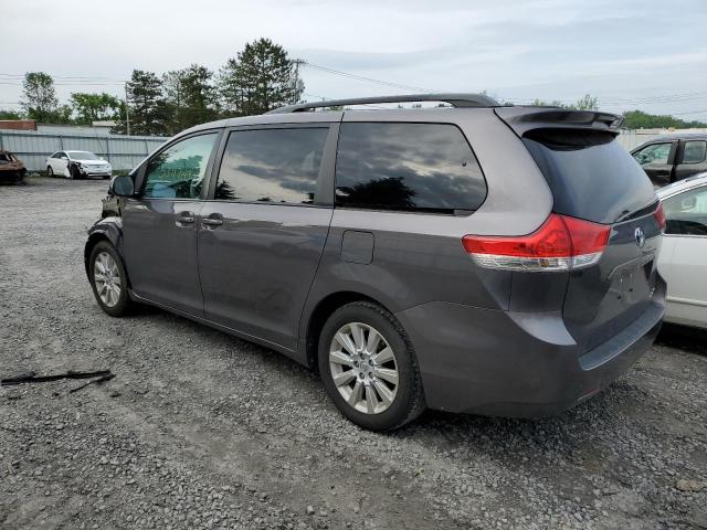 Photo 2 from auction – 2013 TOYOTA SIENNA XLE with VIN 5TDDK3DC9DS054921