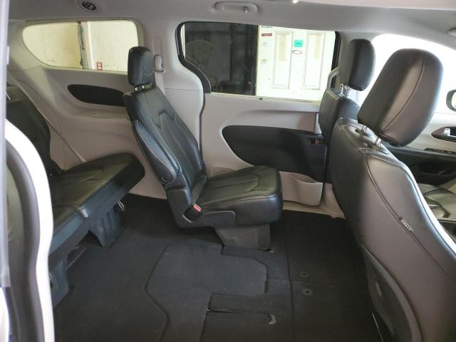 Photo 11 from auction – 2020 CHRYSLER VOYAGER LX with VIN 2C4RC1DG0LR157520