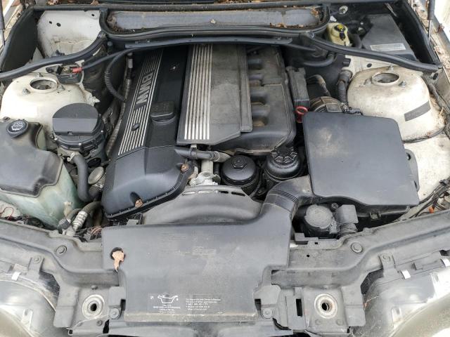 Photo 11 from auction – 2003 BMW 330 I with VIN WBAEV53403KM27526