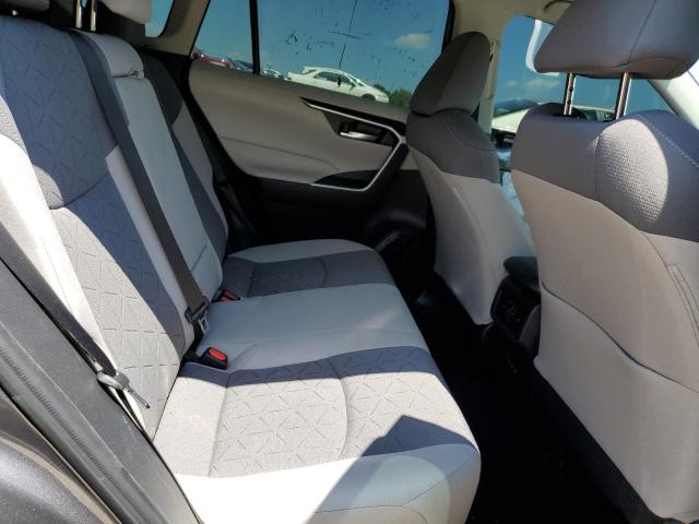 Photo 10 from auction – 2022 TOYOTA RAV4 XLE with VIN 2T3W1RFV5NW218873