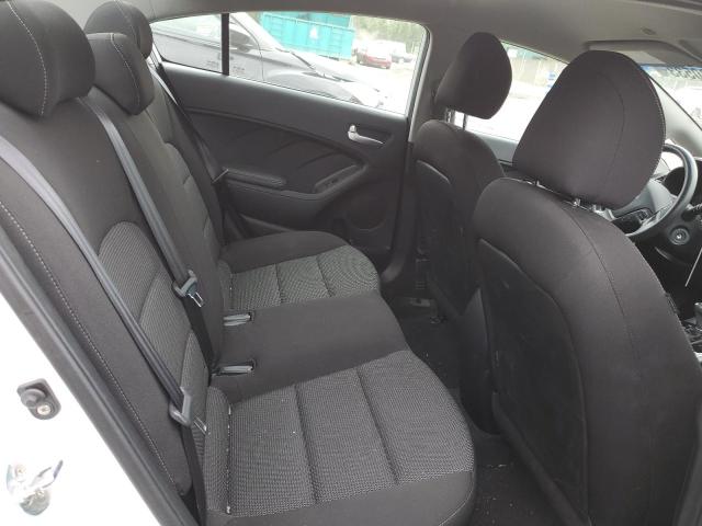 Photo 10 from auction – 2017 KIA FORTE LX with VIN 3KPFK4A78HE053376