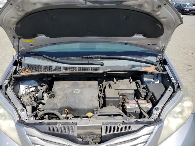 Photo 12 from auction – 2011 TOYOTA SIENNA XLE with VIN 5TDYK3DC3BS109202