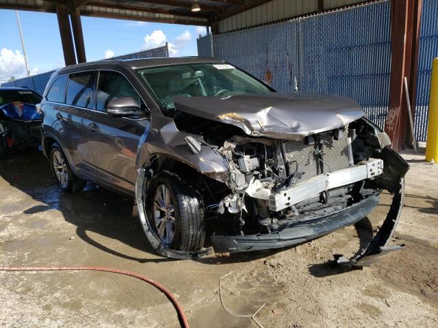 Photo 4 from auction – 2015 TOYOTA HIGHLANDER with VIN 5TDKKRFH6FS098445
