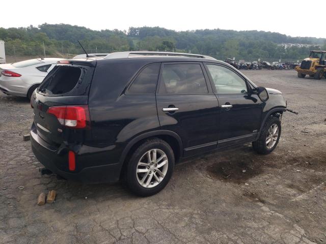 Photo 3 from auction – 2015 KIA SORENTO LX with VIN 5XYKTCA67FG594741