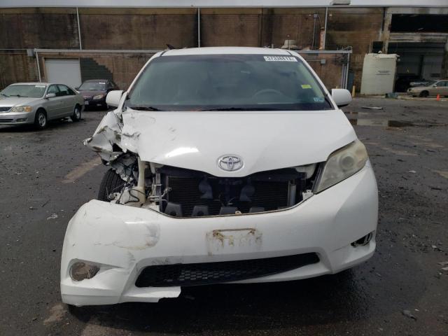 Photo 5 from auction – 2013 TOYOTA SIENNA LE with VIN 5TDKK3DC1DS325378