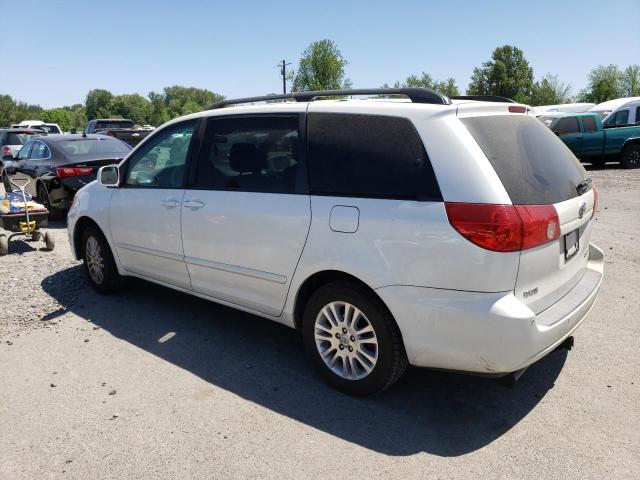 Photo 2 from auction – 2010 TOYOTA SIENNA XLE with VIN 5TDDK4CC1AS030258