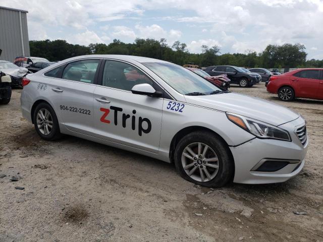 Photo 4 from auction – 2017 HYUNDAI SONATA SE with VIN 5NPE24AF1HH492871