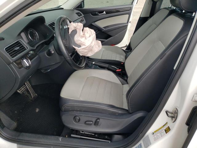 Photo 7 from auction – 2015 VOLKSWAGEN PASSAT SE with VIN 1VWBS7A38FC009957