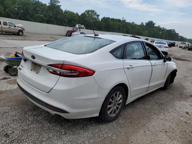 Photo 3 from auction – 2017 FORD FUSION S with VIN 3FA6P0G70HR161524