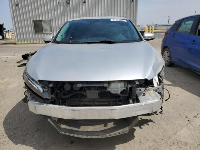 Photo 5 from auction – 2018 HONDA CLARITY with VIN JHMZC5F10JC020520