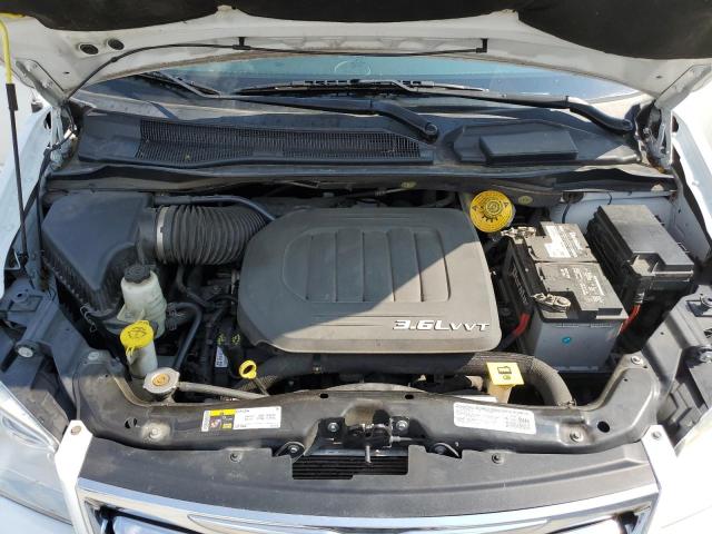 Photo 12 from auction – 2014 CHRYSLER TOWN & COU with VIN 2C4RC1BG7ER269995