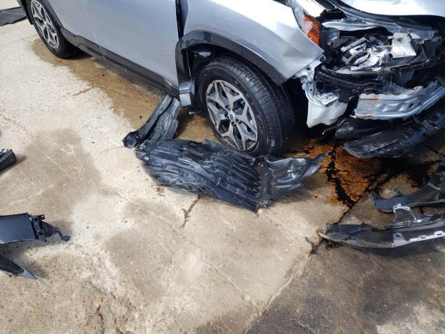 Photo 13 from auction – 2020 SUBARU FORESTER P with VIN JF2SKAJC0LH408085