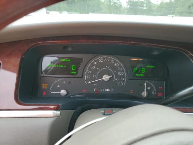 Photo 9 from auction – 2004 LINCOLN TOWN CAR U with VIN 1LNHM83W74Y663364