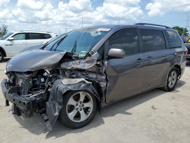 Photo 1 from auction – 2015 TOYOTA SIENNA LE with VIN 5TDKK3DC3FS548539