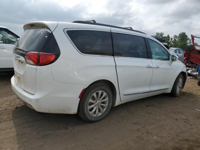 Photo 3 from auction – 2017 CHRYSLER PACIFICA T with VIN 2C4RC1BG7HR620697