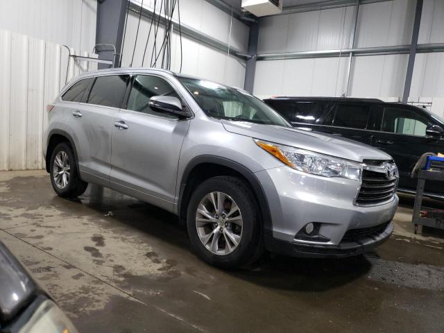 Photo 4 from auction – 2015 TOYOTA HIGHLANDER with VIN 5TDJKRFH4FS098553