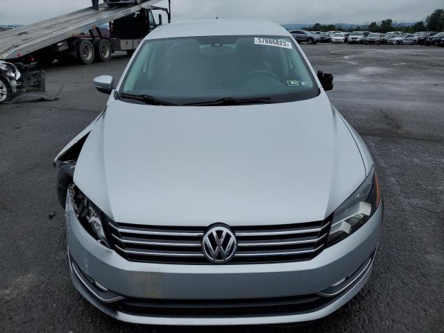 Photo 5 from auction – 2015 VOLKSWAGEN PASSAT S with VIN 1VWAT7A30FC115019