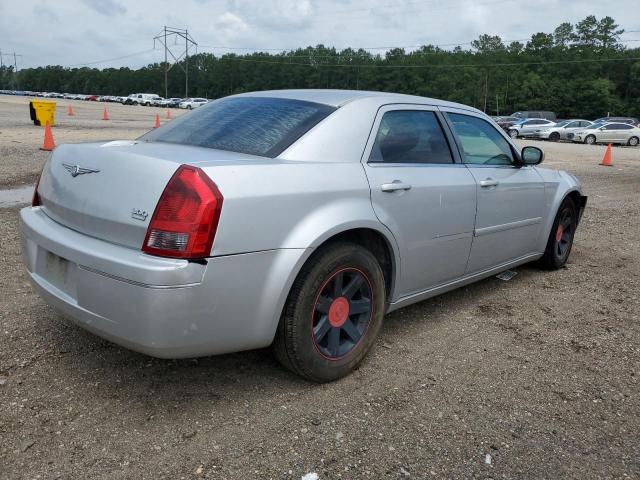 Photo 3 from auction – 2005 CHRYSLER 300 TOURIN with VIN 2C3JA53G85H551369