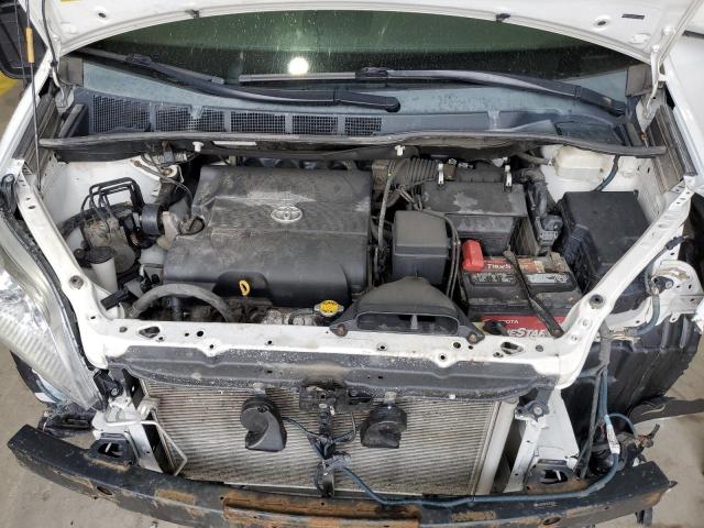 Photo 12 from auction – 2014 TOYOTA SIENNA XLE with VIN 5TDYK3DC5ES453876