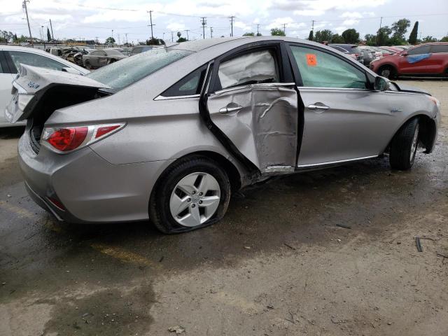 Photo 3 from auction – 2012 HYUNDAI SONATA HYB with VIN KMHEC4A47CA058669