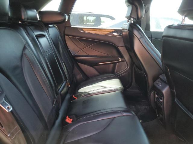 Photo 11 from auction – 2016 LINCOLN MKC SELECT with VIN 5LMCJ2D92GUJ05617