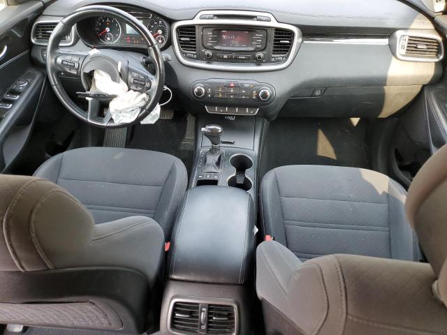 Photo 8 from auction – 2016 KIA SORENTO LX with VIN 5XYPGDA59GG009764
