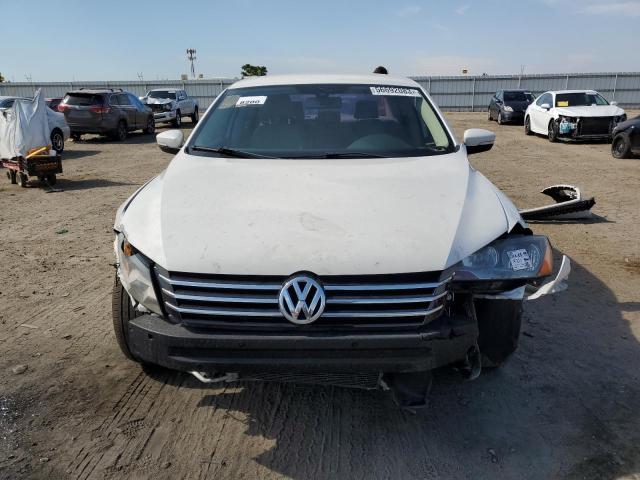 Photo 5 from auction – 2015 VOLKSWAGEN PASSAT SE with VIN 1VWBT7A36FC069944
