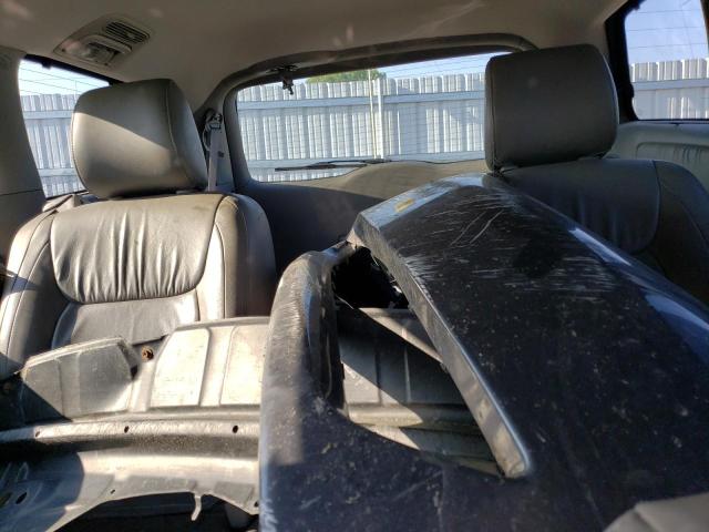 Photo 10 from auction – 2010 TOYOTA SIENNA XLE with VIN 5TDYK4CC7AS337869
