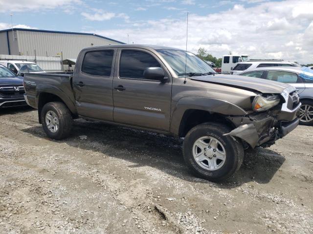 Photo 4 from auction – 2015 TOYOTA TACOMA DOU with VIN 5TFLU4EN7FX123095