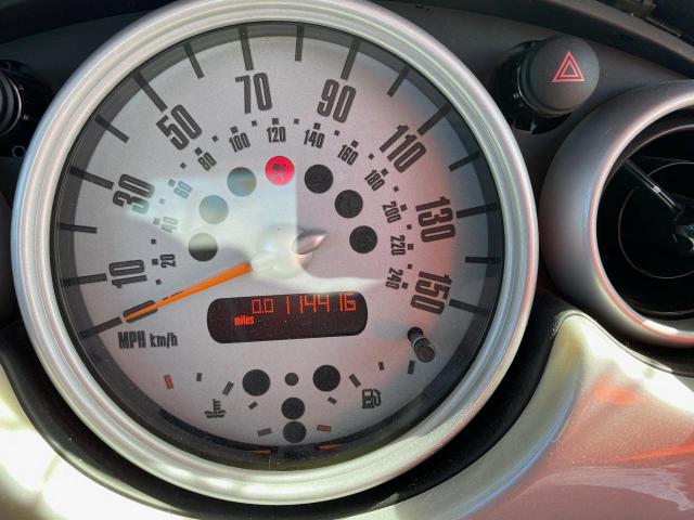 Photo 9 from auction – 2004 MINI COOPER with VIN WMWRC33454TC50336