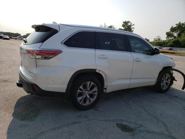 Photo 3 from auction – 2015 TOYOTA HIGHLANDER with VIN 5TDJKRFH2FS221282