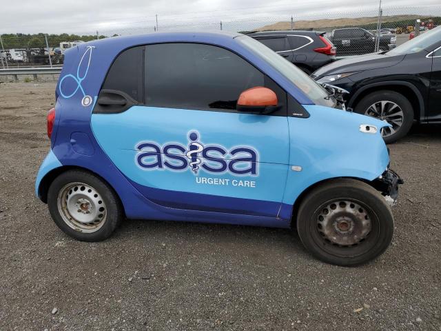 Photo 4 from auction – 2016 SMART FORTWO with VIN WMEFJ5DA2GK074186
