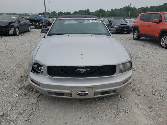 Photo 5 from auction – 2005 FORD MUSTANG with VIN 1ZVFT84N655206100