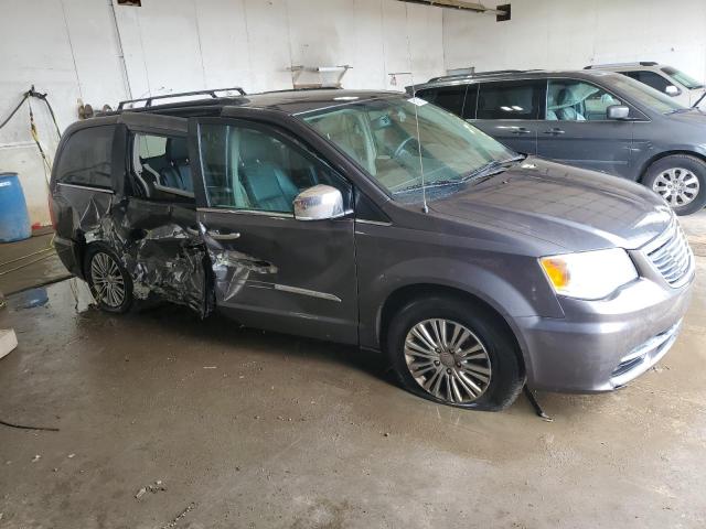 Photo 4 from auction – 2015 CHRYSLER TOWN & COU with VIN 2C4RC1CG5FR509979