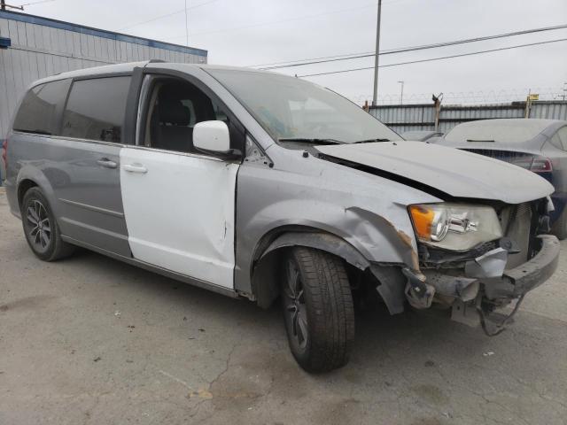 Photo 4 from auction – 2017 DODGE GRAND CARA with VIN 2C4RDGCG2HR715876