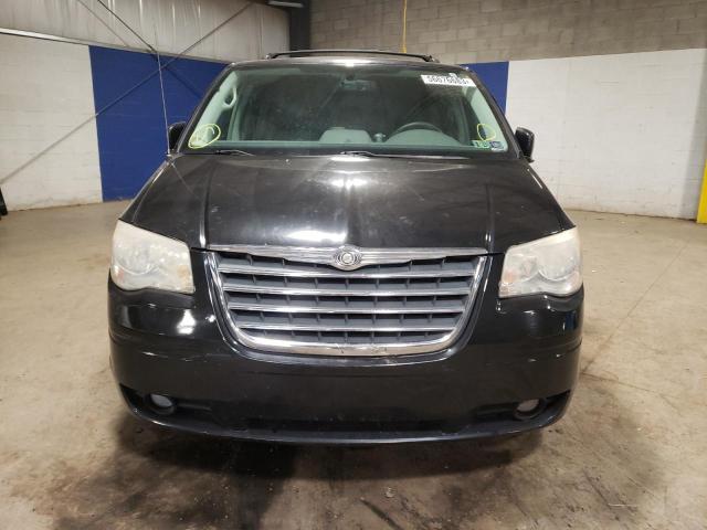Photo 5 from auction – 2010 CHRYSLER TOWN & COU with VIN 2A4RR5D18AR113645