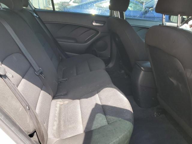 Photo 10 from auction – 2017 KIA FORTE LX with VIN 3KPFK4A70HE076599