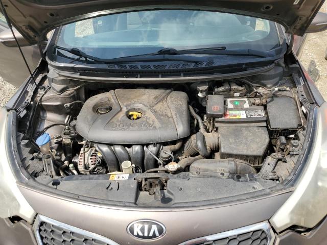 Photo 11 from auction – 2015 KIA FORTE LX with VIN KNAFX4A62F5255614