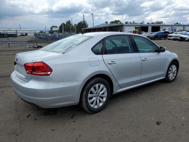 Photo 3 from auction – 2014 VOLKSWAGEN PASSAT S with VIN 1VWAS7A30EC102823