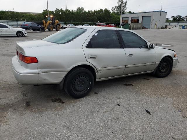 Photo 3 from auction – 2001 TOYOTA CAMRY CE with VIN 4T1BG22K61U097600