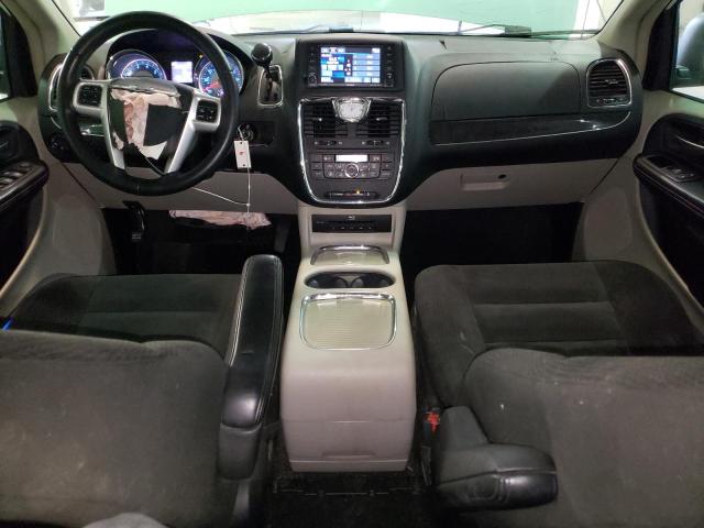 Photo 8 from auction – 2016 CHRYSLER TOWN & COU with VIN 2C4RC1BG0GR158918