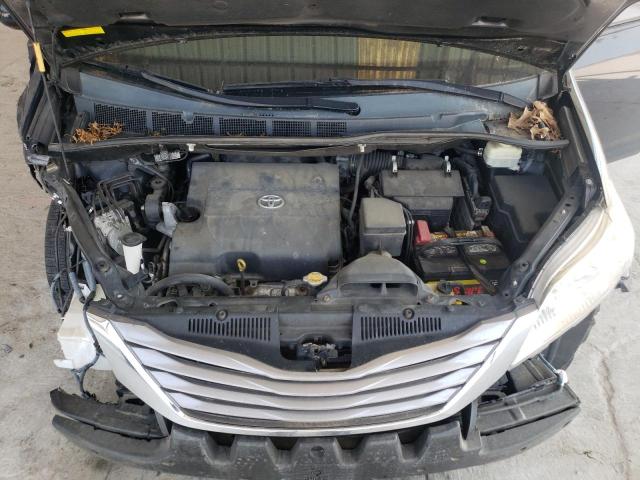 Photo 12 from auction – 2015 TOYOTA SIENNA XLE with VIN 5TDYK3DC9FS644816