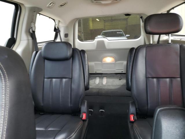 Photo 10 from auction – 2010 CHRYSLER TOWN & COU with VIN 2A4RR8DX1AR360219