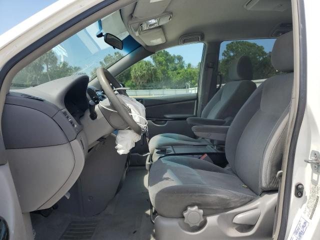 Photo 7 from auction – 2004 TOYOTA SIENNA CE with VIN 5TDZA23C04S024131