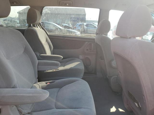 Photo 11 from auction – 2004 TOYOTA SIENNA with VIN 5TDZA23C84S149233