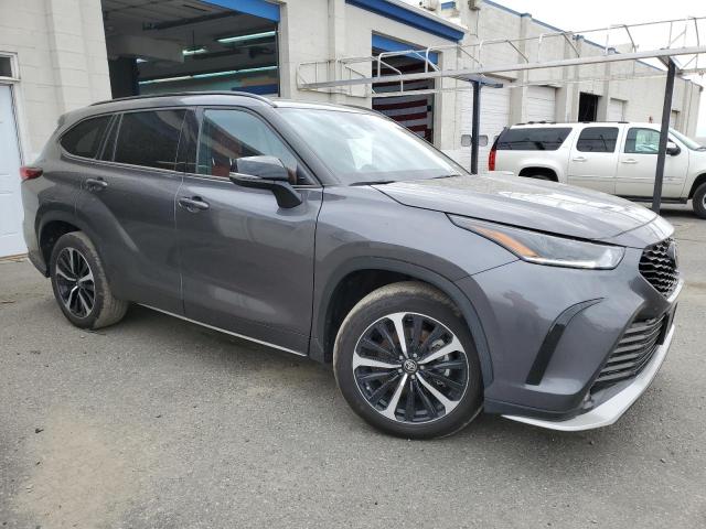 Photo 4 from auction – 2022 TOYOTA HIGHLANDER with VIN 5TDLZRBH7NS213560