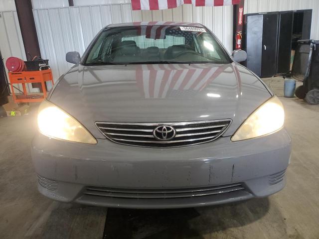 Photo 5 from auction – 2005 TOYOTA CAMRY LE with VIN 4T1BE32K95U961752
