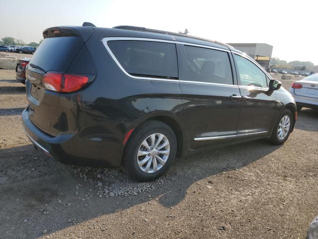 Photo 3 from auction – 2017 CHRYSLER PACIFICA T with VIN 2C4RC1BG3HR702779