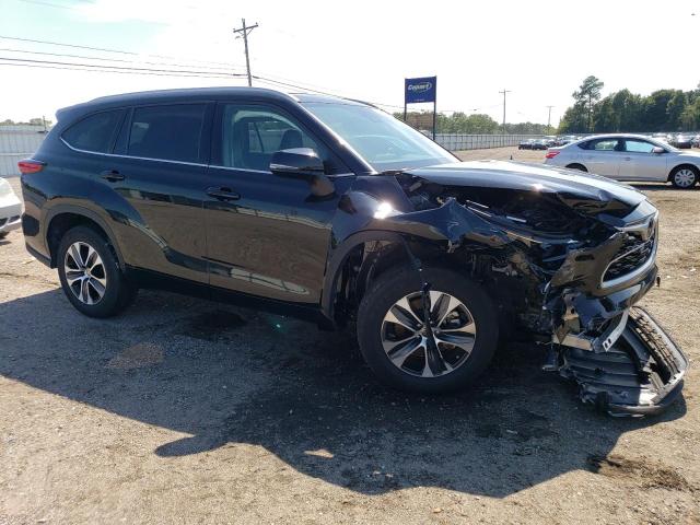 Photo 4 from auction – 2022 TOYOTA HIGHLANDER with VIN 5TDGZRAH8NS127418